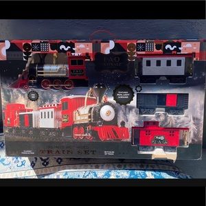 30 Piece Motorized Train Set
